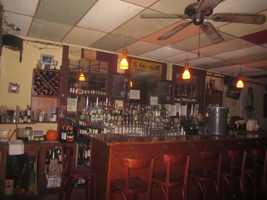 Licence III, licence IV : quelle licence pour quel débit de boissons